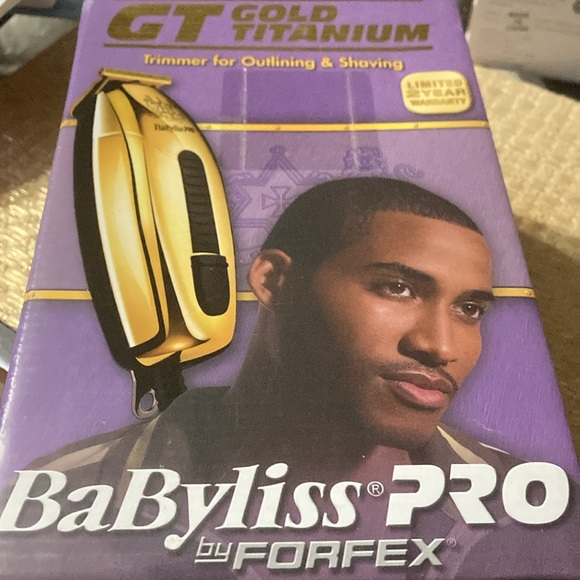 COPY - Men’s trimmer for outlining and shaving. Babyliss Pro by Forfex. Gold Ti… - Picture 2 of 5